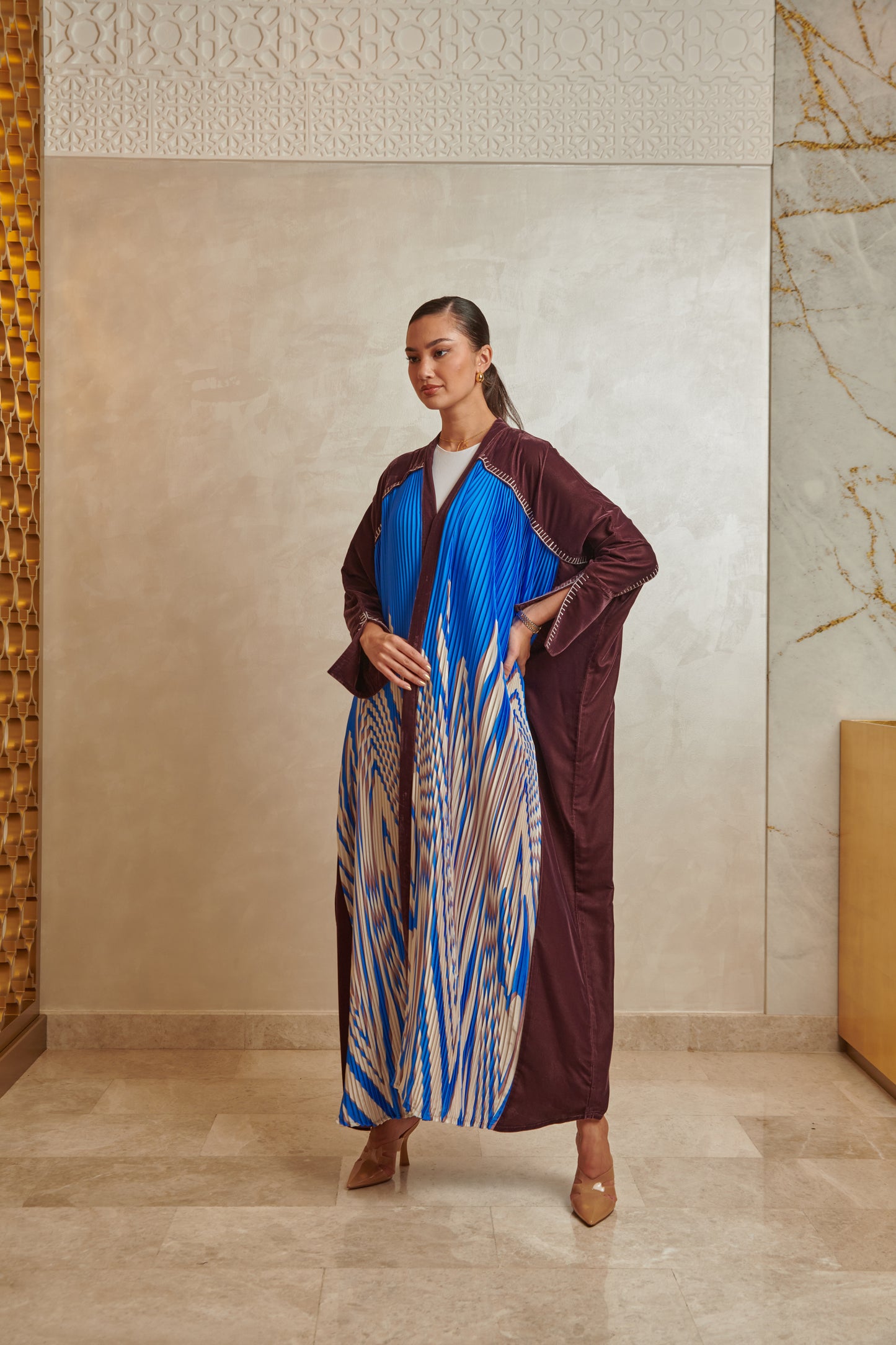 Velvet pleated Abaya